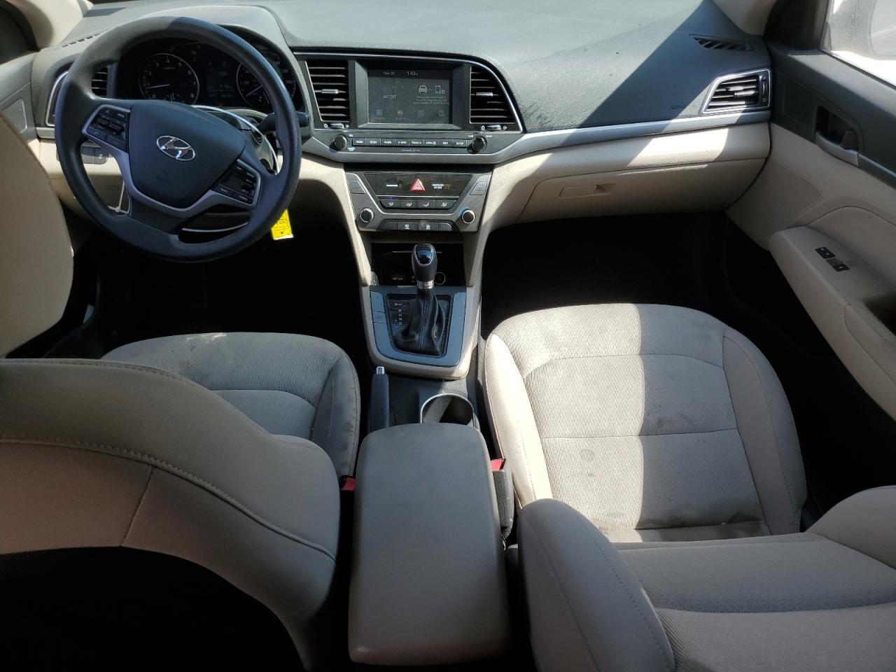 2017 HYUNDAI ELANTRA SE photo 8