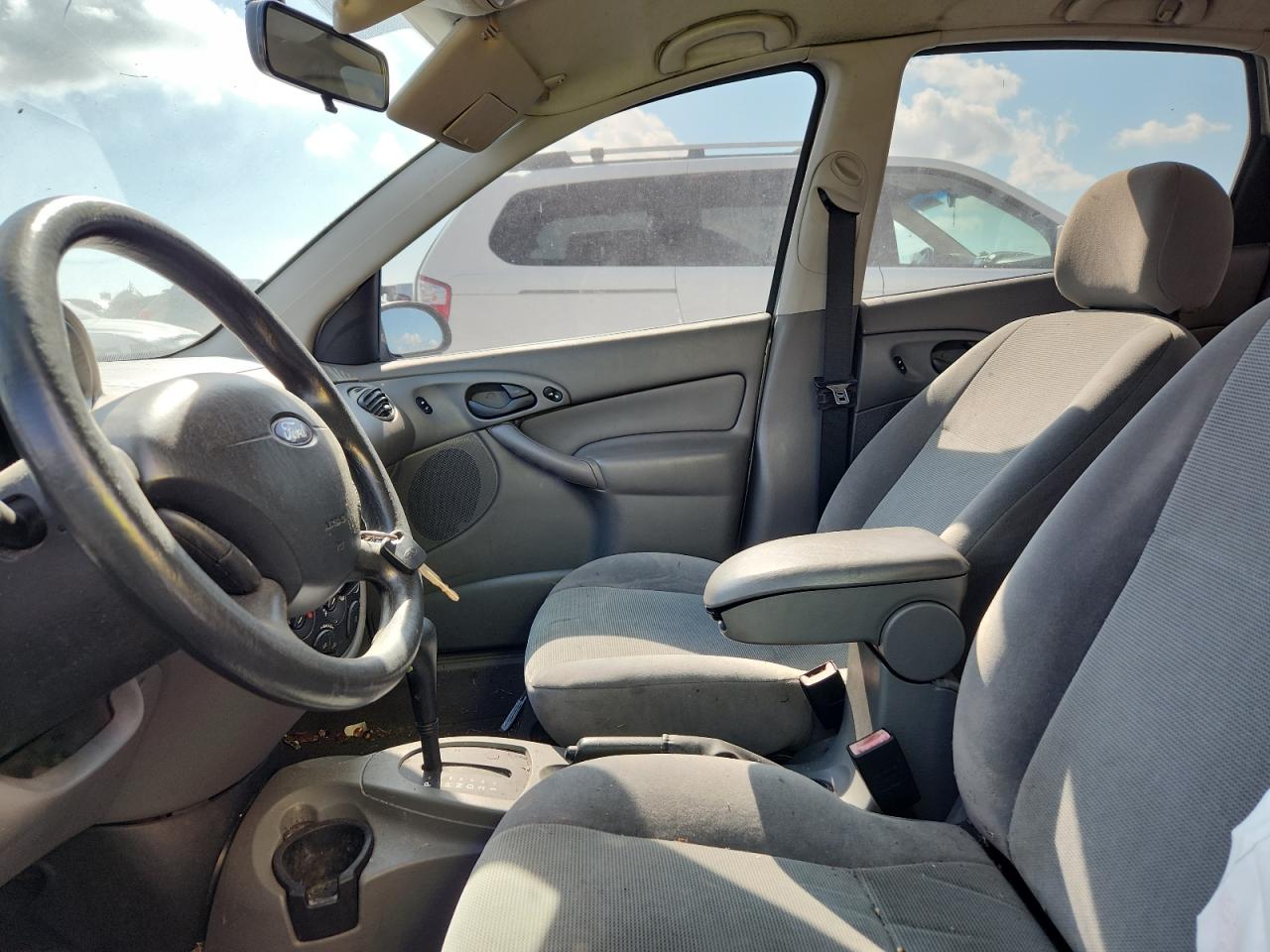 2002 FORD FOCUS SE photo 19