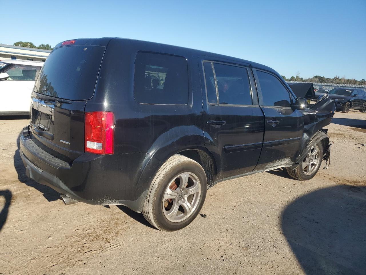 2015 HONDA PILOT SE photo 3