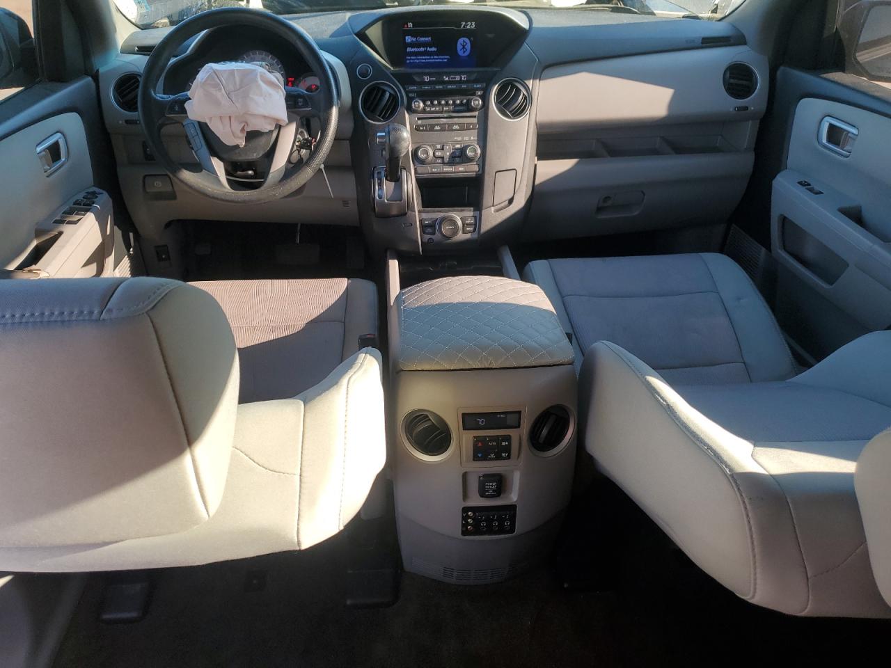 2015 HONDA PILOT SE photo 8
