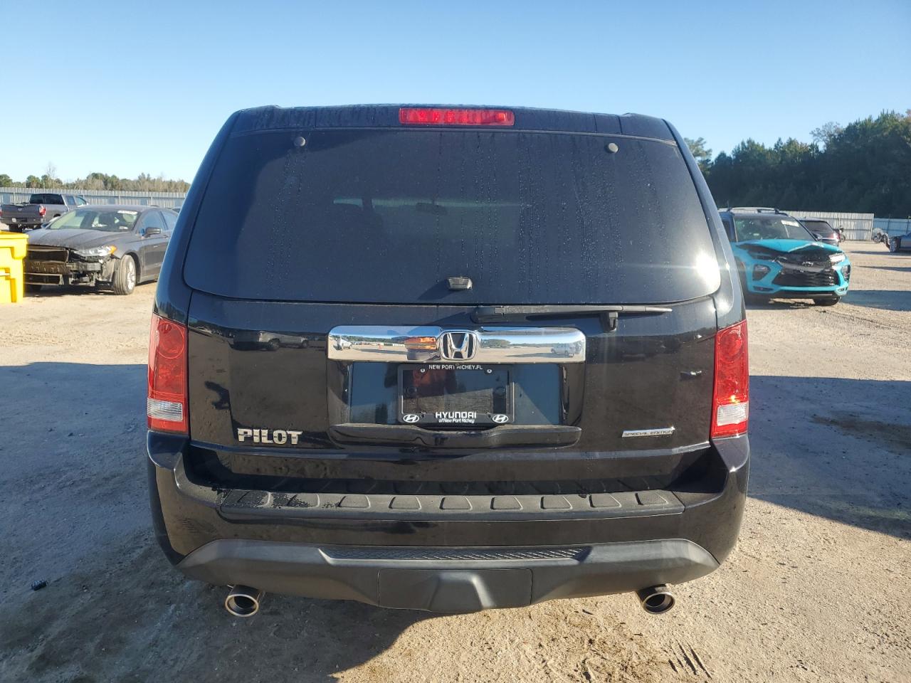2015 HONDA PILOT SE photo 6
