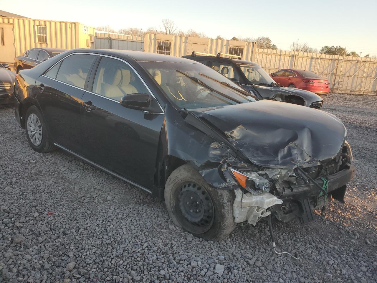 2013 TOYOTA CAMRY HYBRID photo 4