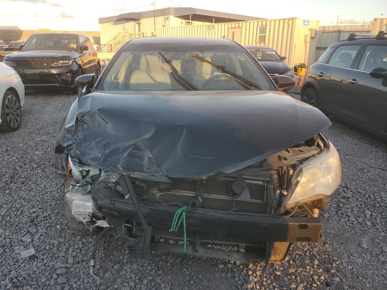 2013 TOYOTA CAMRY HYBRID photo 5