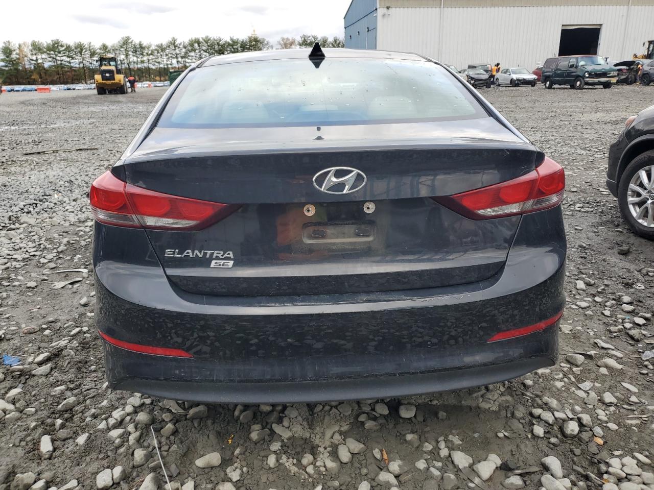 2018 HYUNDAI ELANTRA SE photo 11