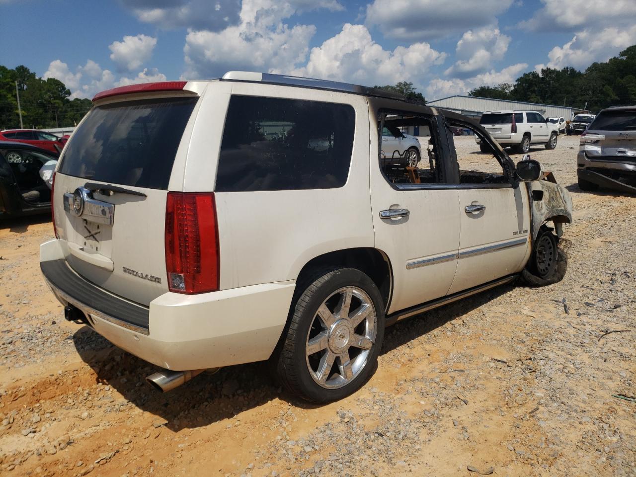 2011 CADILLAC ESCALADE PREMIUM photo 5