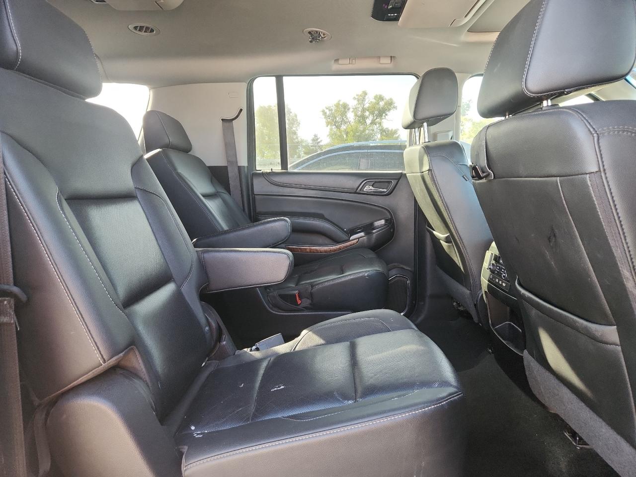 2018 CHEVROLET SUBURBAN K1500 PREMIER photo 11