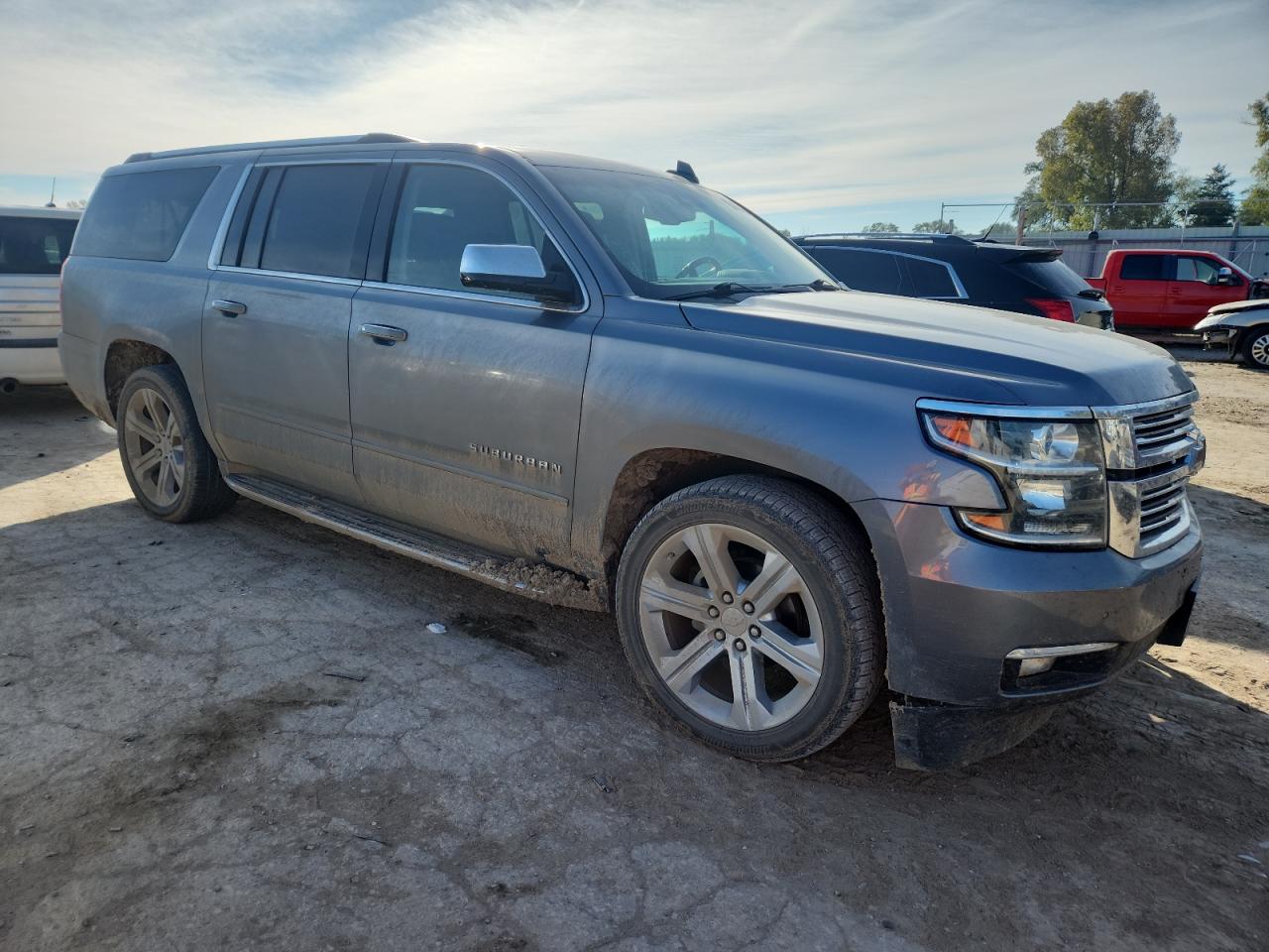 2018 CHEVROLET SUBURBAN K1500 PREMIER photo 4