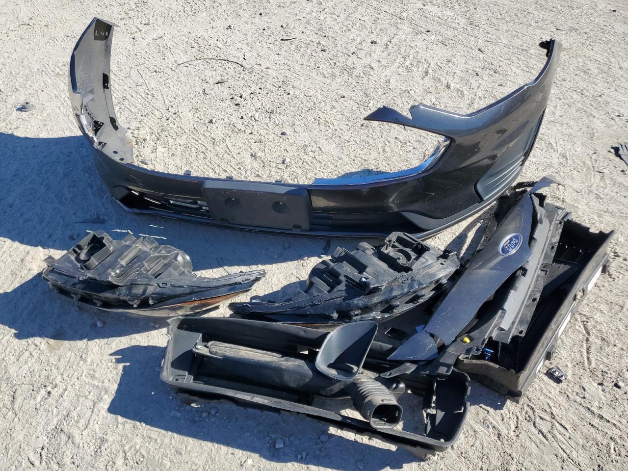 2019 FORD FUSION SE photo 12
