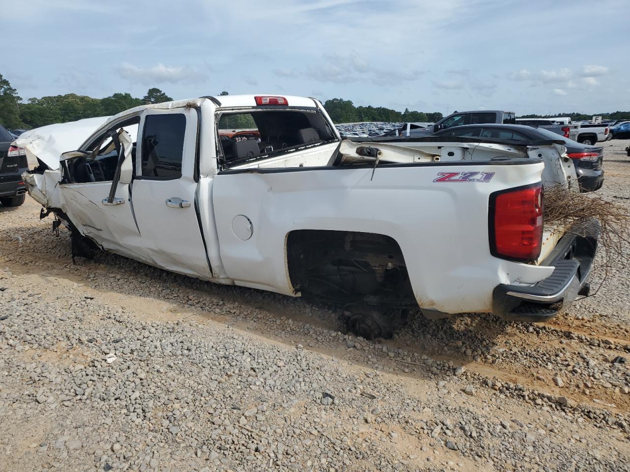 2014 CHEVROLET SILVERADO K1500 LT photo 3