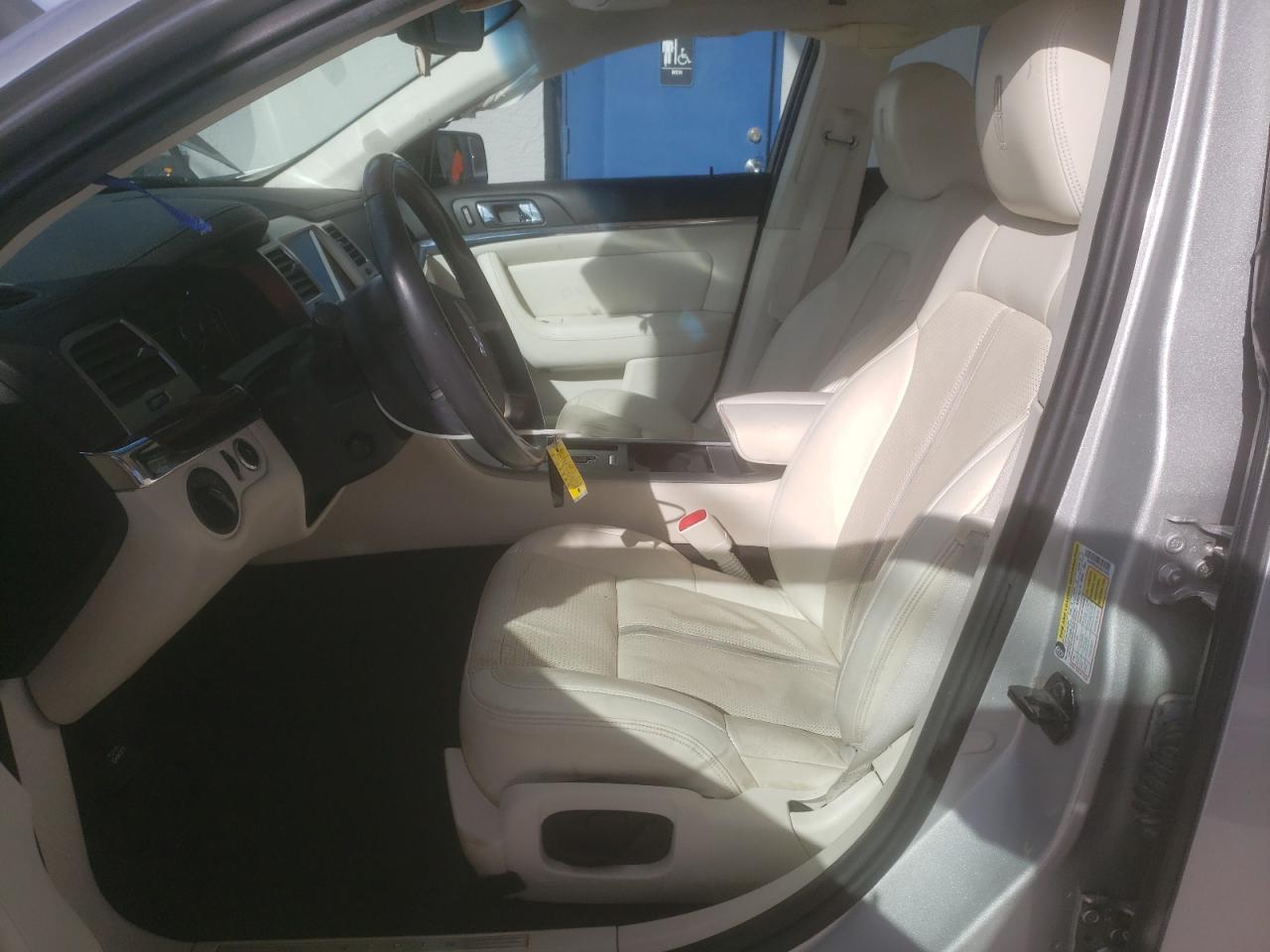 2009 LINCOLN MKS photo 7