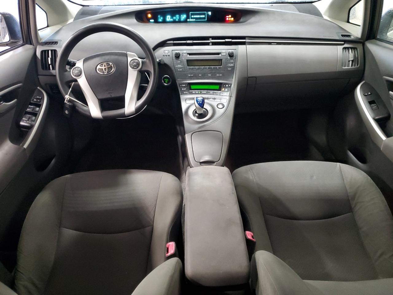 2011 TOYOTA PRIUS photo 22