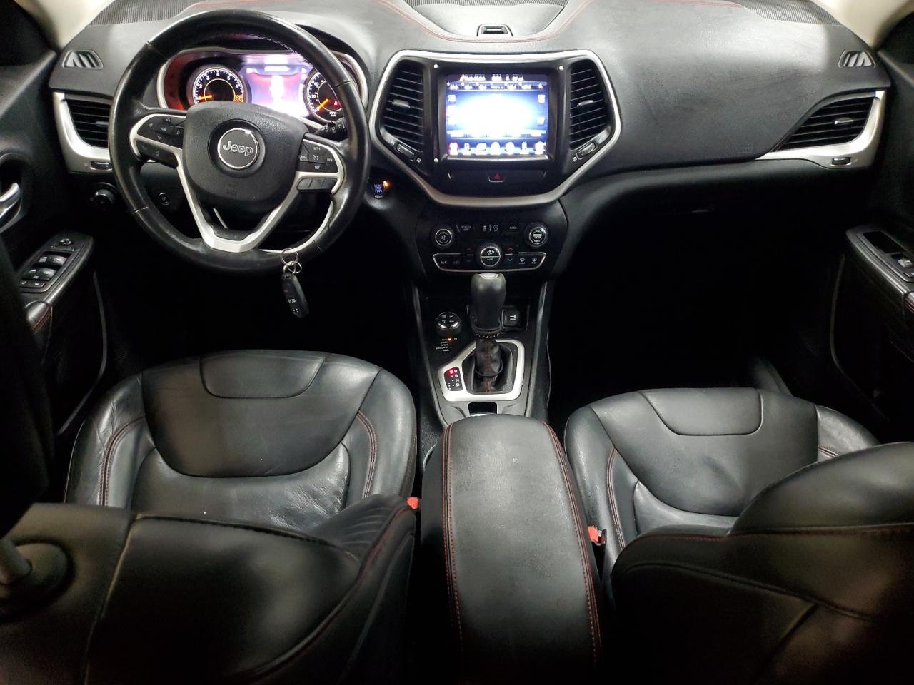 2015 JEEP CHEROKEE TRAILHAWK photo 8