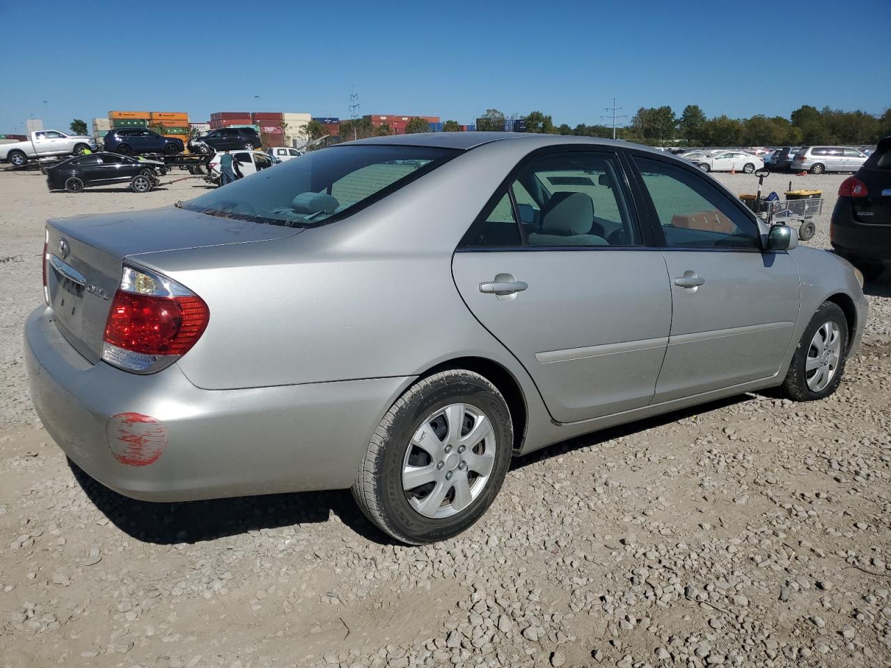 2006 TOYOTA CAMRY LE photo 5