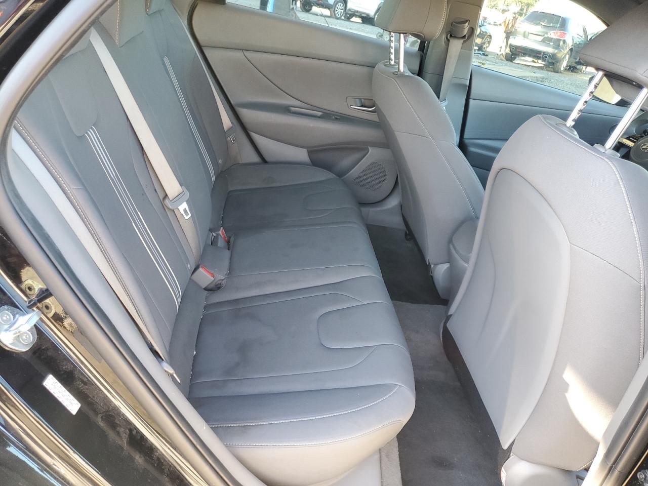 2023 HYUNDAI ELANTRA SEL photo 10