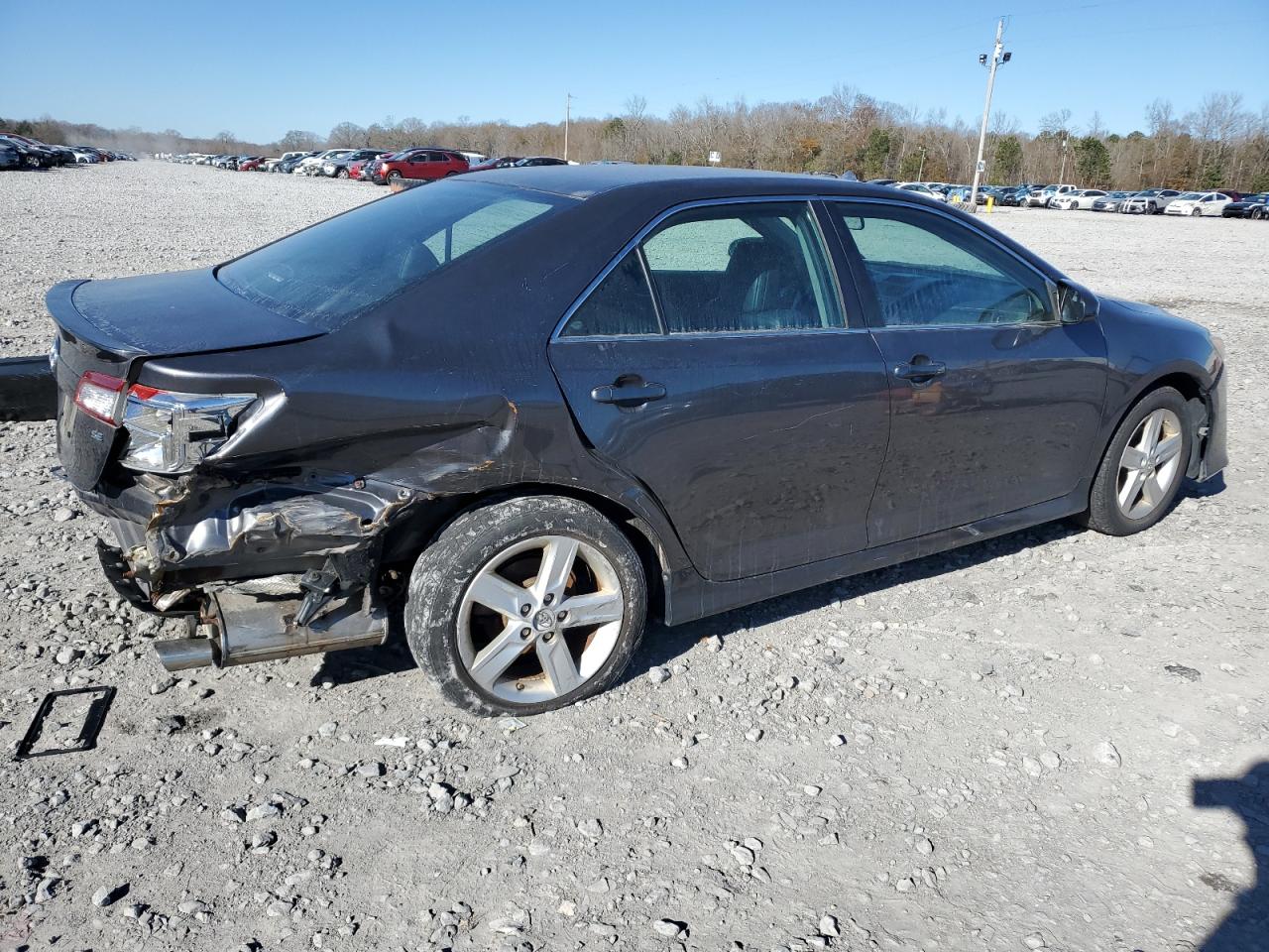 2014 TOYOTA CAMRY L photo 5
