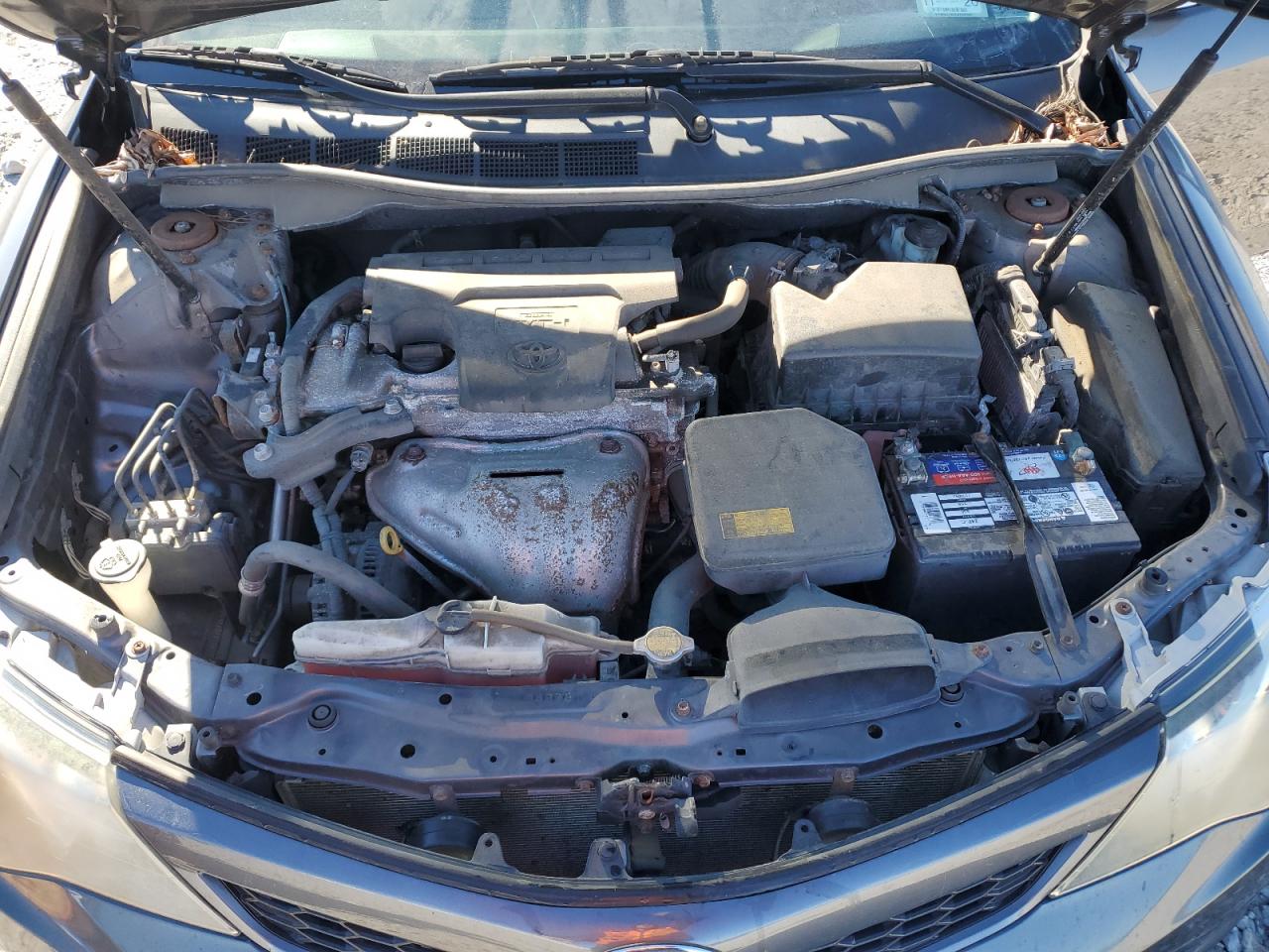 2014 TOYOTA CAMRY L photo 21