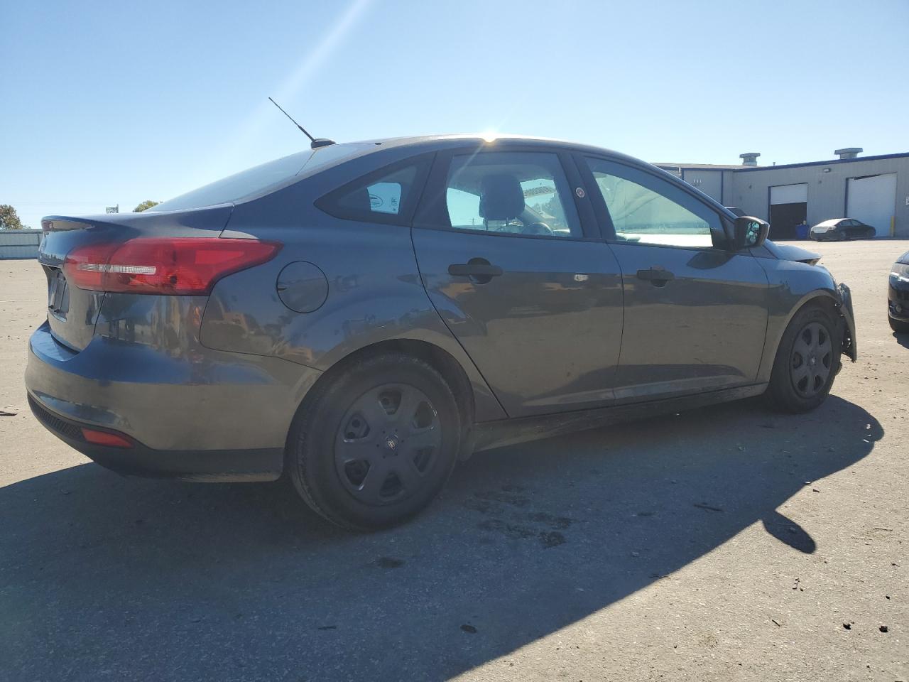 2017 FORD FOCUS S photo 3