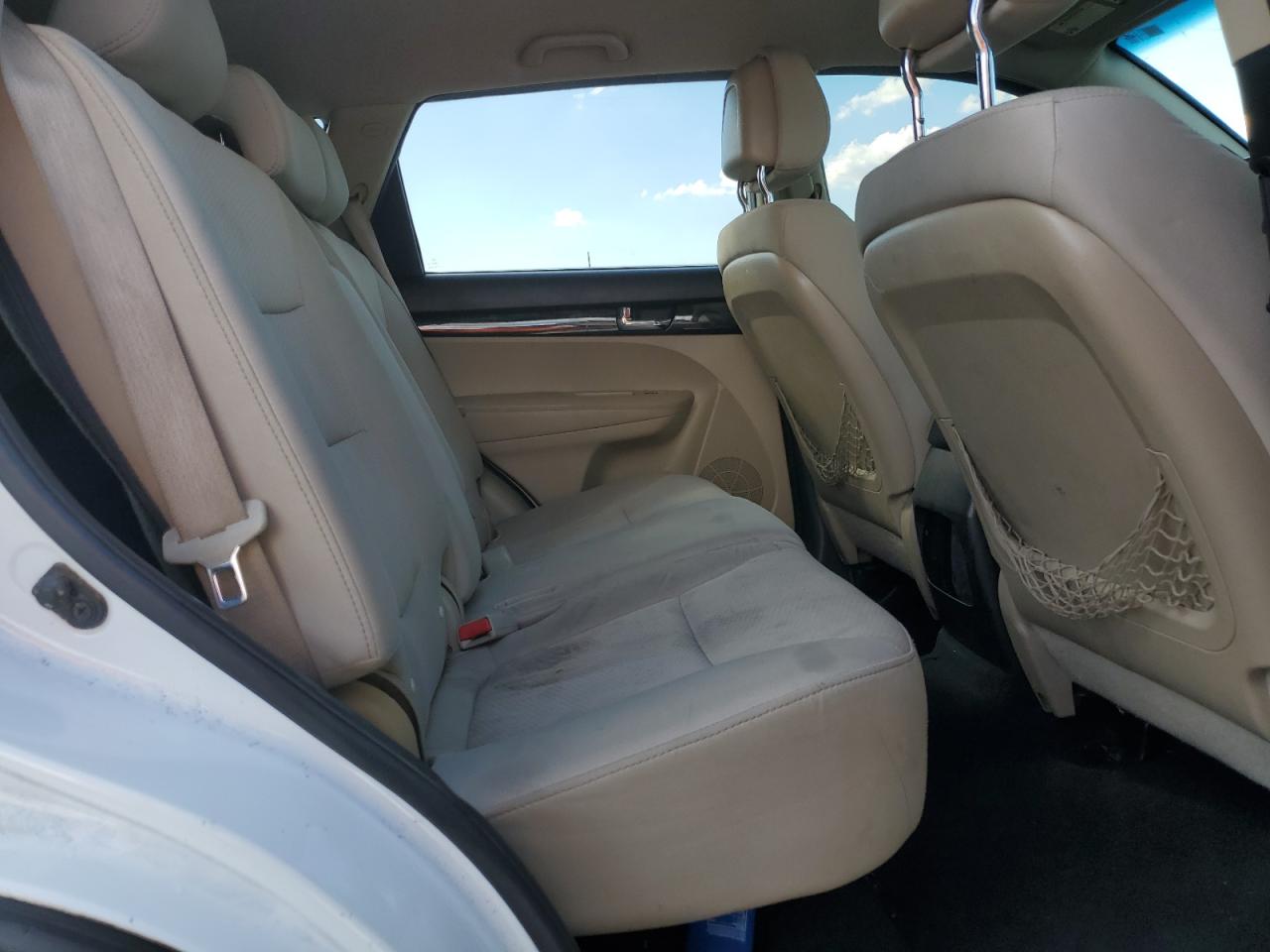 2011 KIA SORENTO LX photo 31