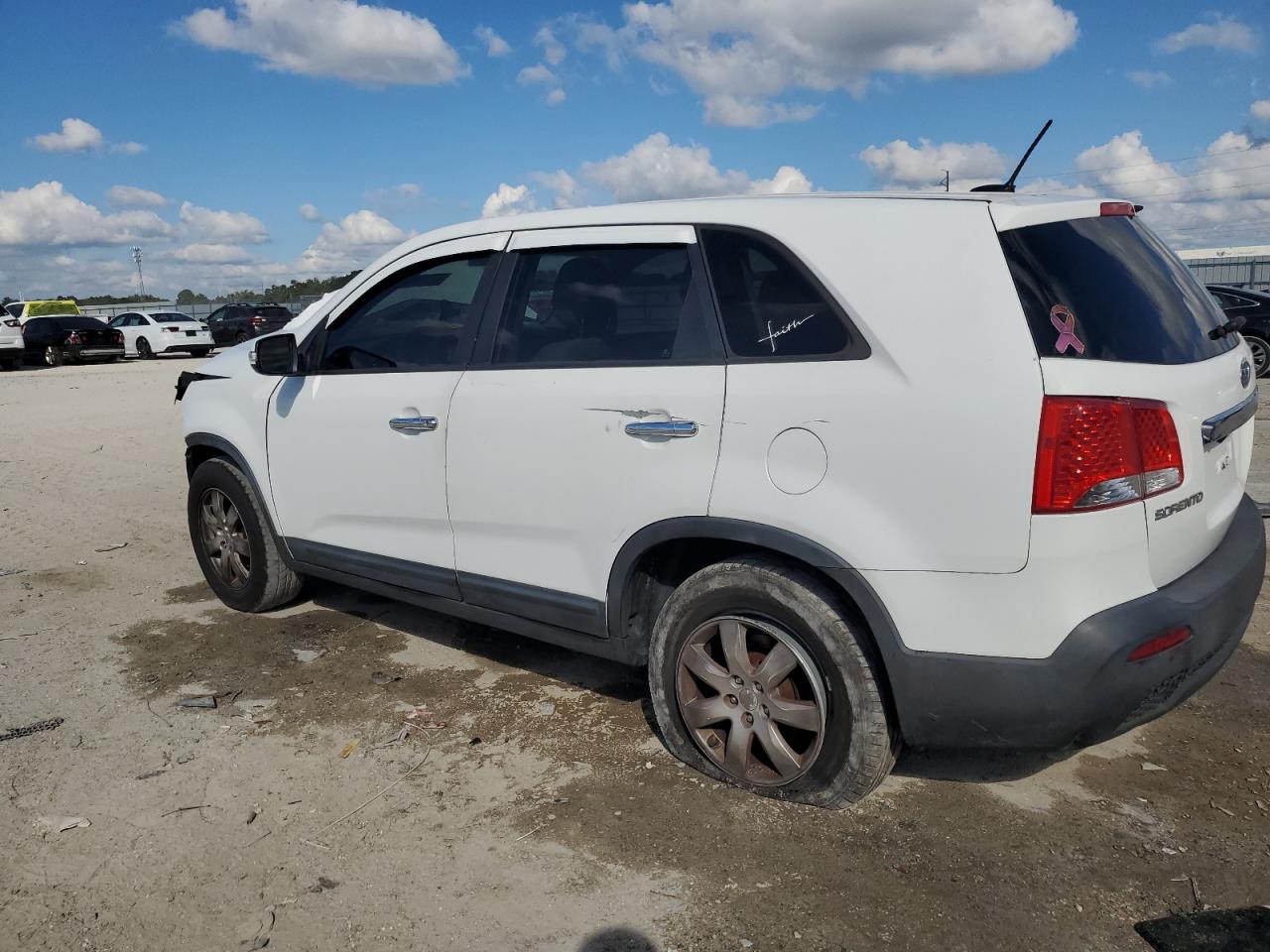 2011 KIA SORENTO LX photo 4