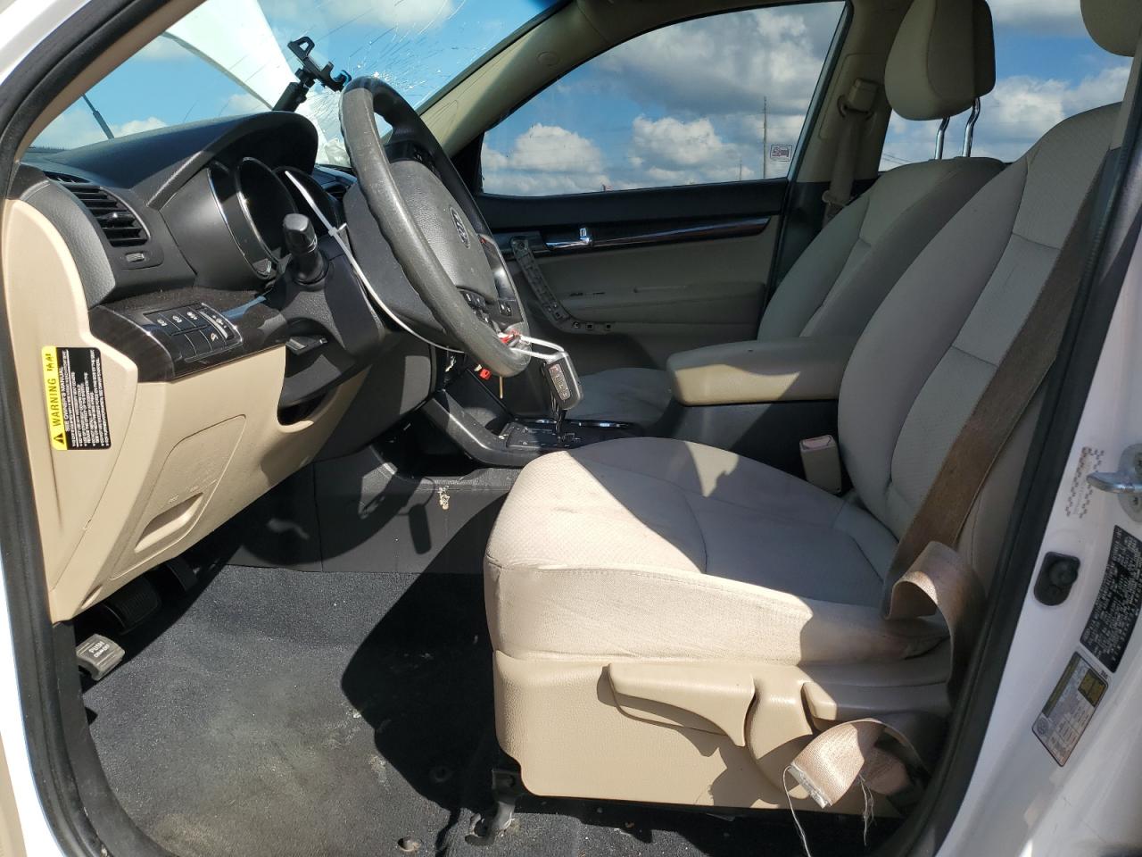 2011 KIA SORENTO LX photo 19