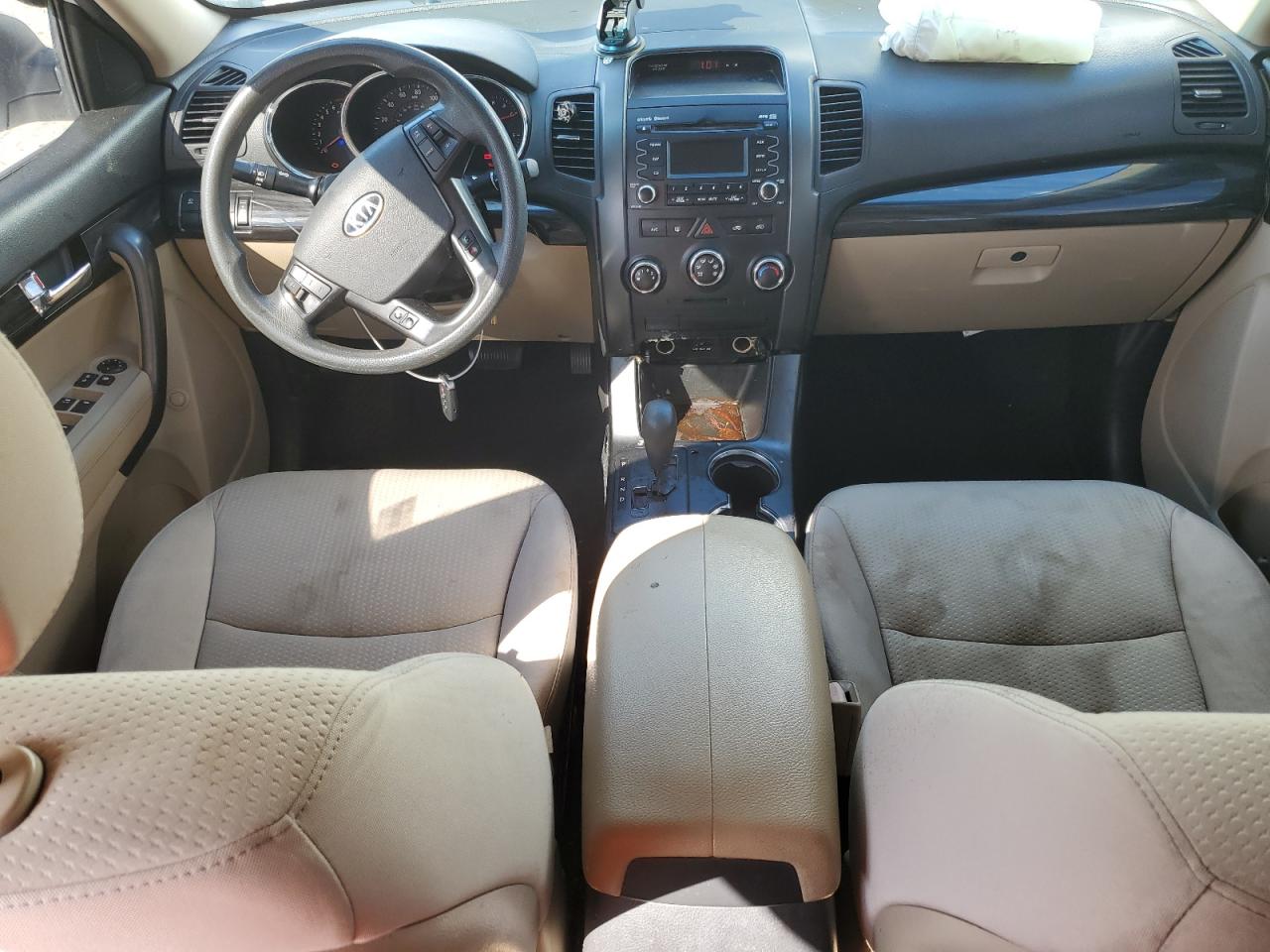 2011 KIA SORENTO LX photo 22