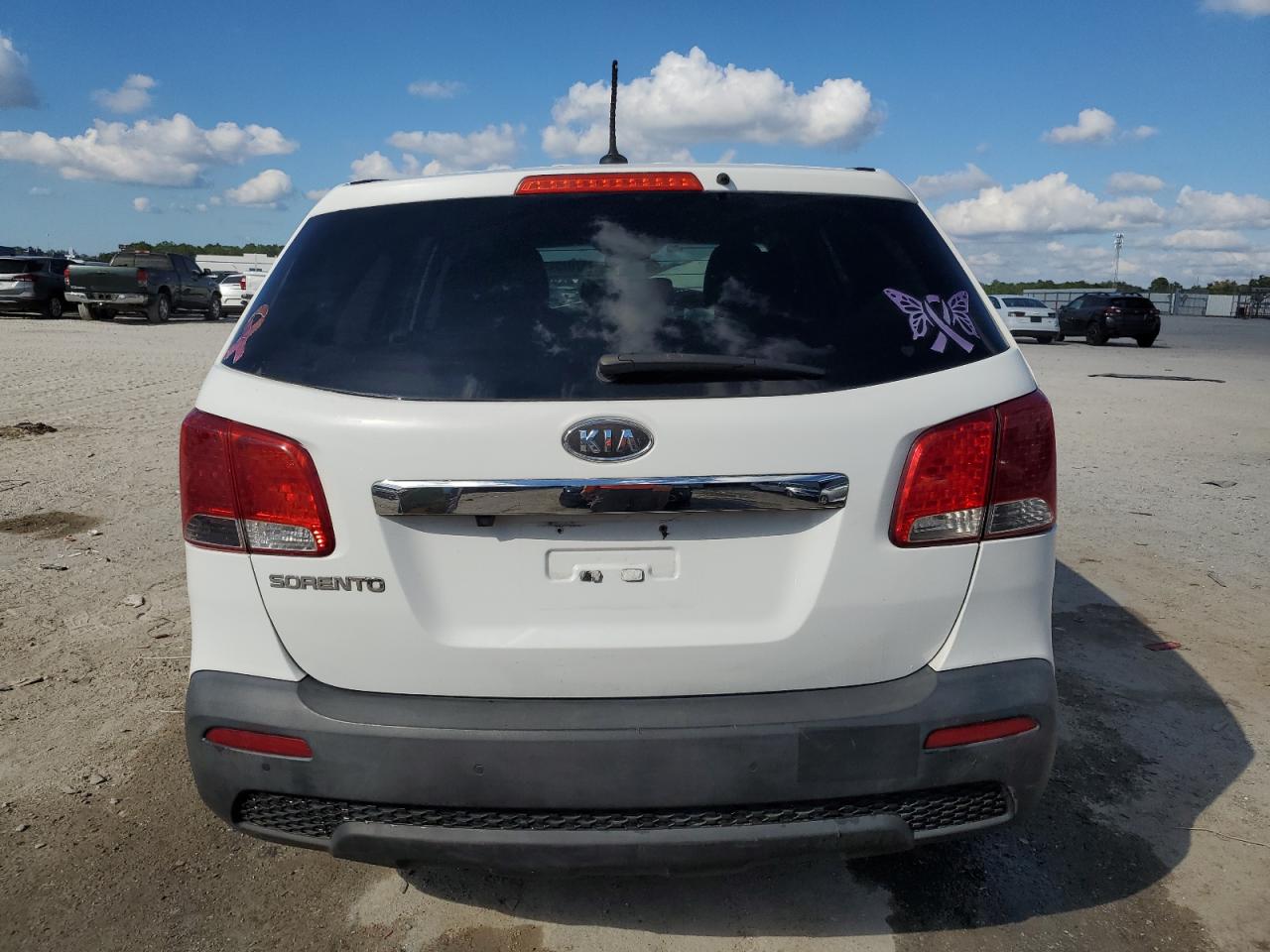 2011 KIA SORENTO LX photo 16
