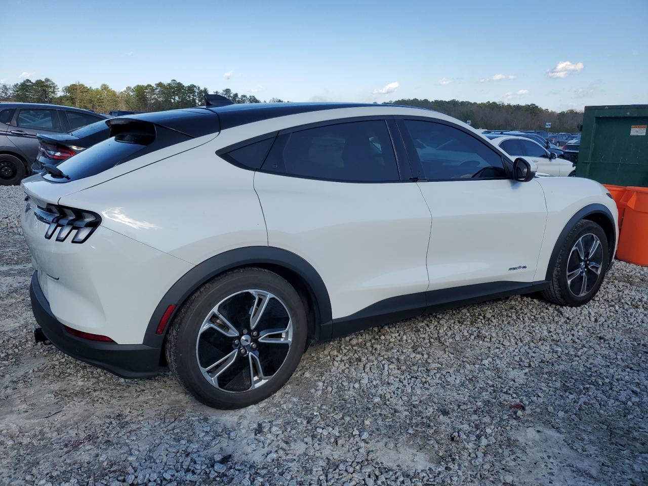 2021 FORD MUSTANG MACH-E SELECT photo 9