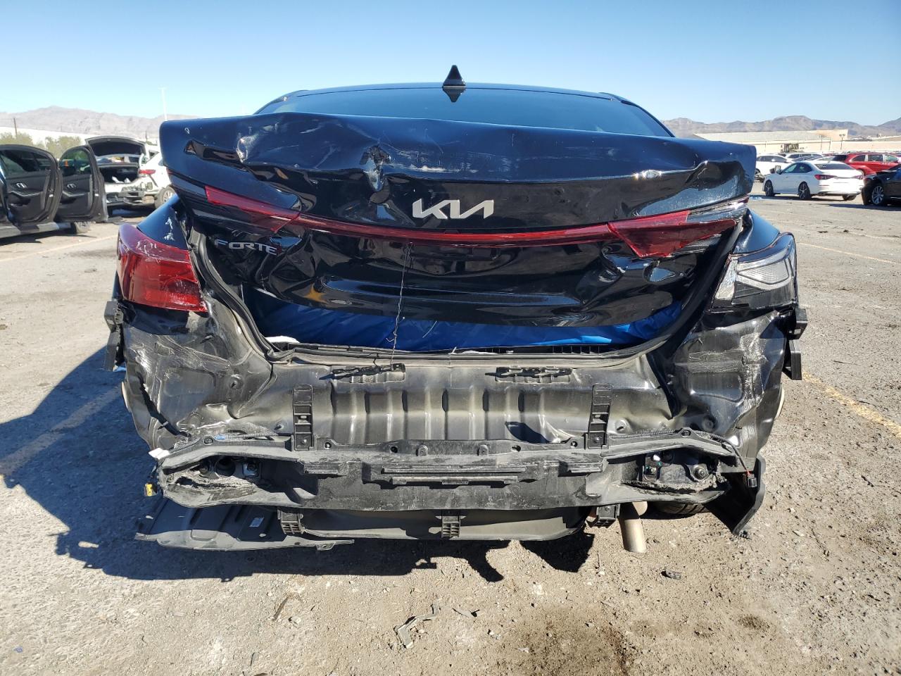 2023 KIA FORTE LXS photo 16