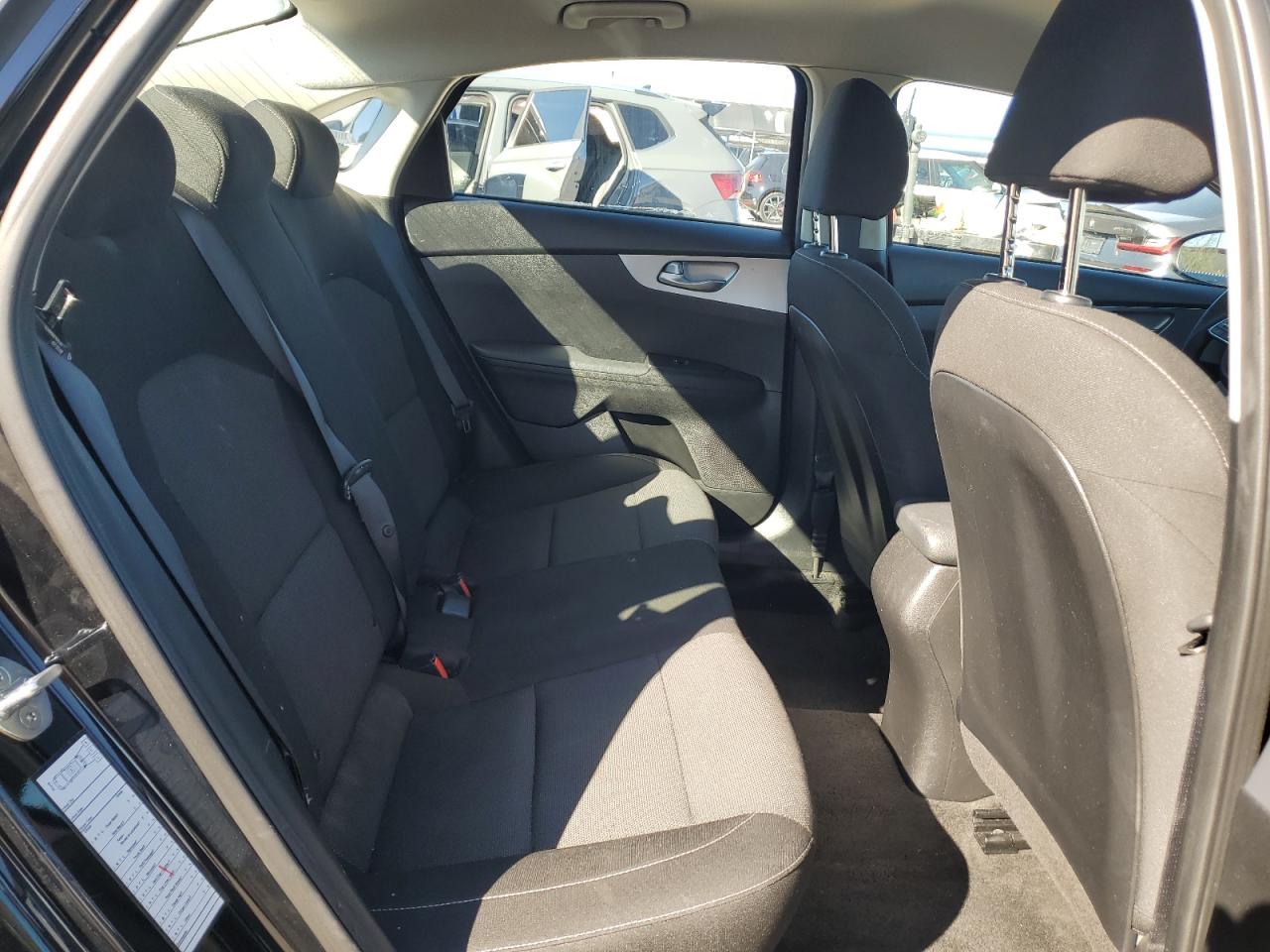 2023 KIA FORTE LXS photo 28