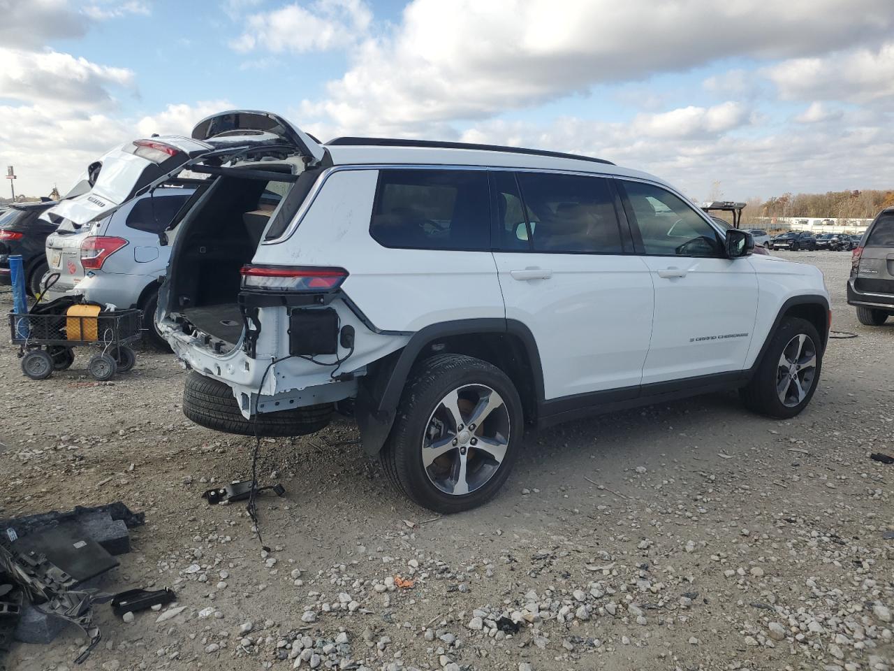 2024 JEEP GRAND CHEROKEE L LIMITED photo 5