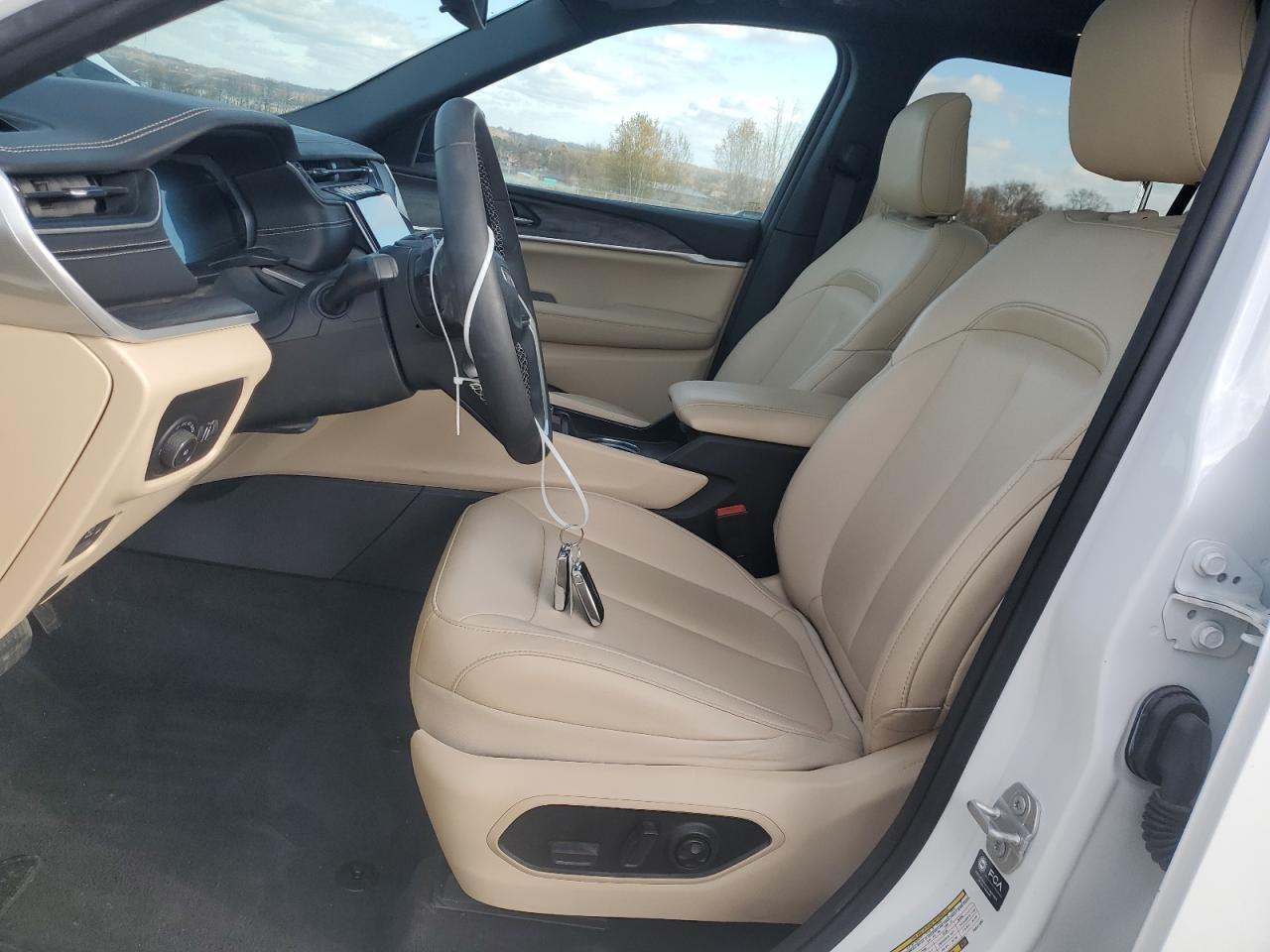 2024 JEEP GRAND CHEROKEE L LIMITED photo 13