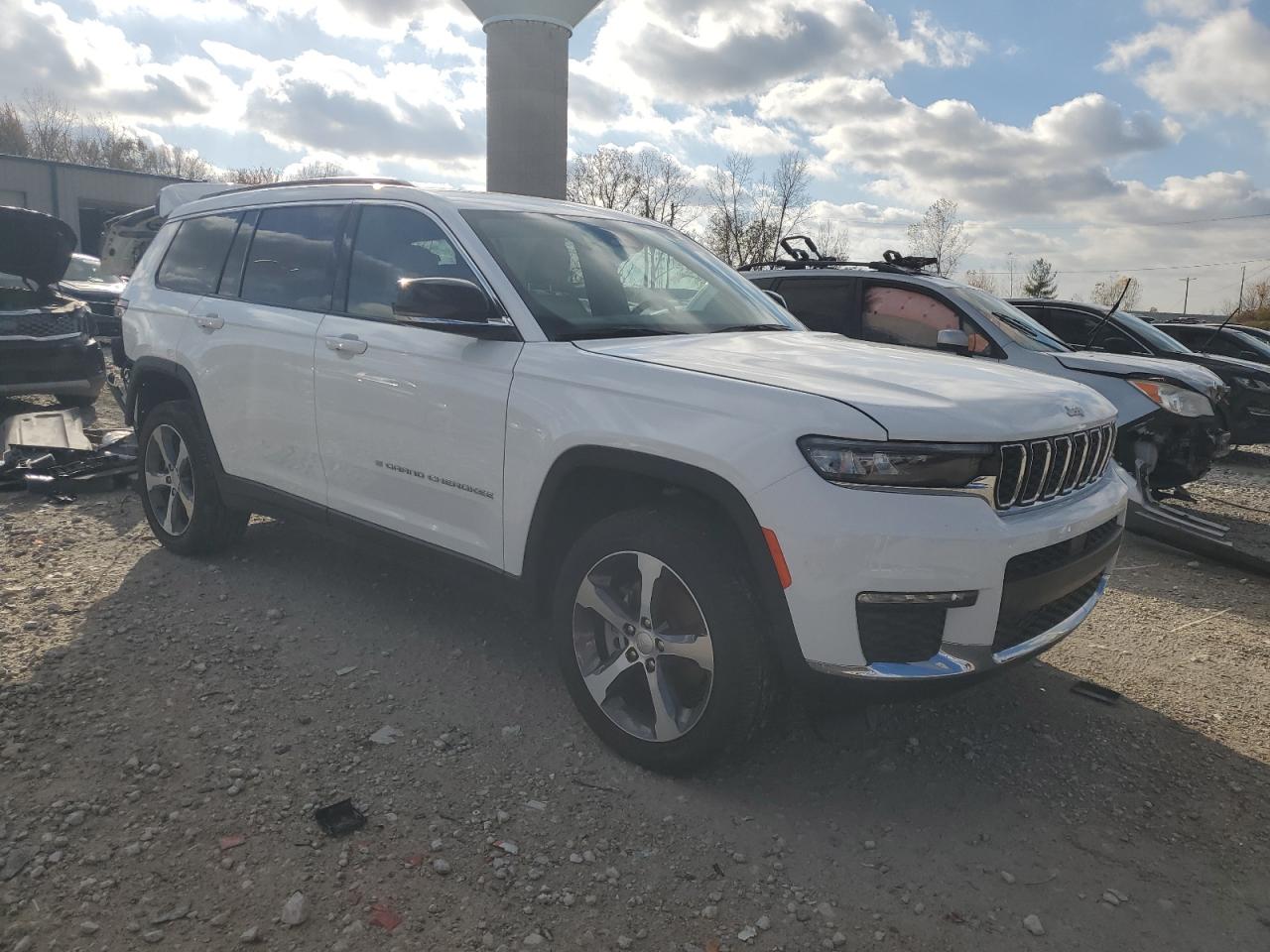 2024 JEEP GRAND CHEROKEE L LIMITED photo 7