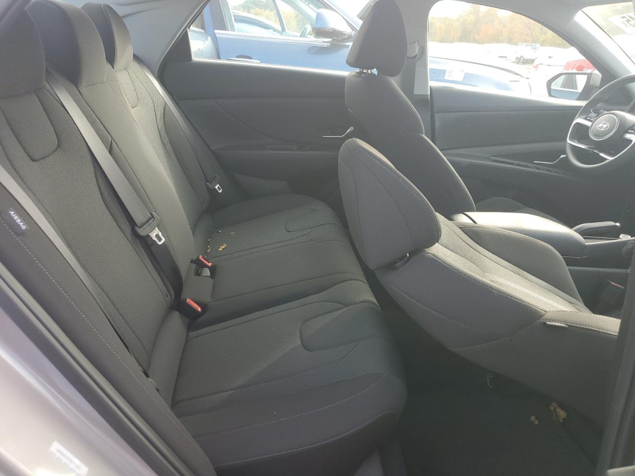 2025 HYUNDAI ELANTRA SE photo 10