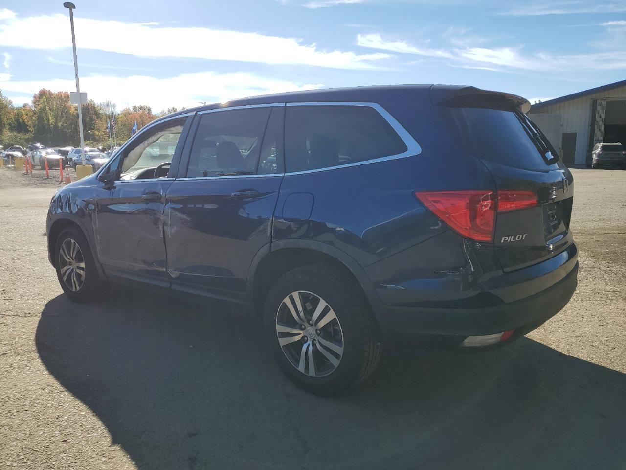 2016 HONDA PILOT EXL photo 2