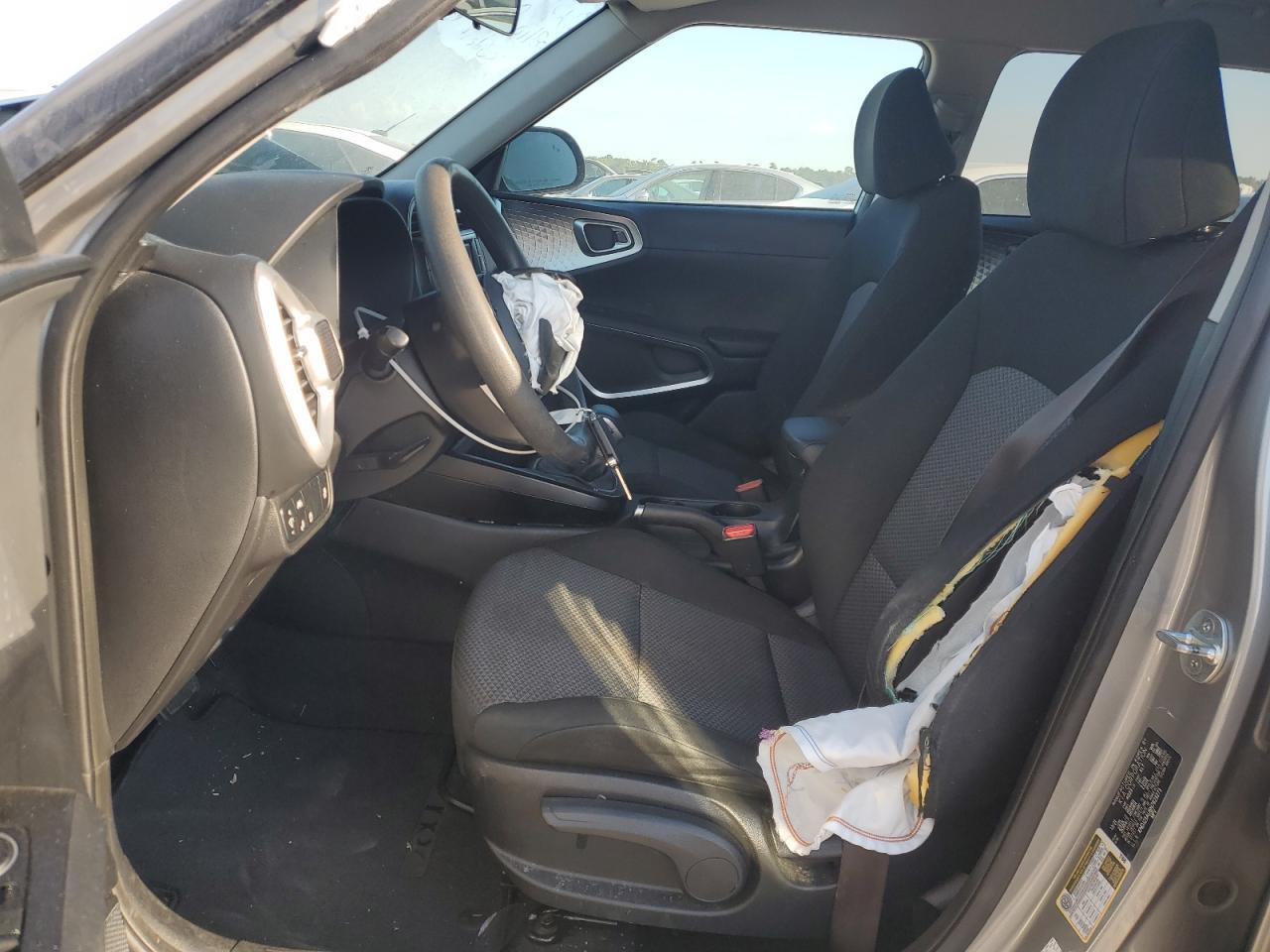 2022 KIA SOUL LX photo 19
