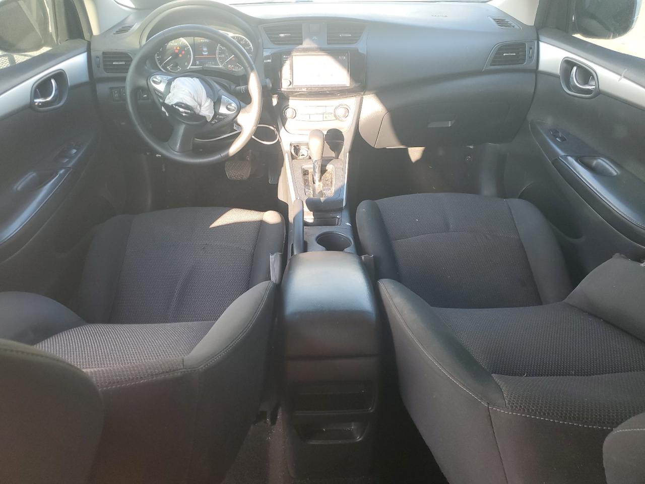 2019 NISSAN SENTRA S photo 22