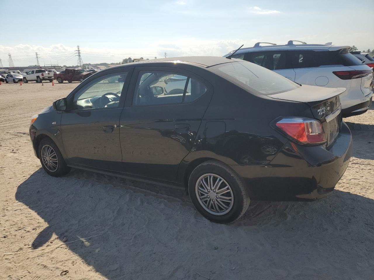 2023 MITSUBISHI MIRAGE G4 ES photo 3