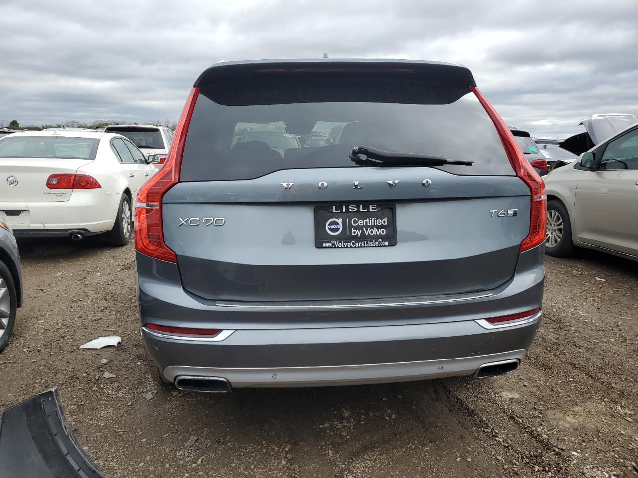 2017 VOLVO XC90 T6 photo 11