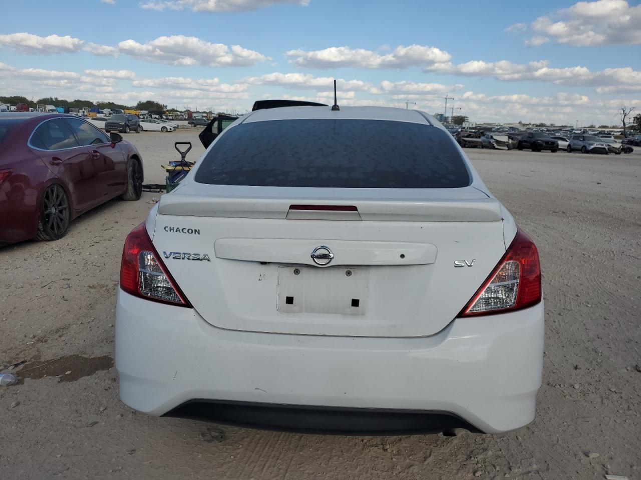 2019 NISSAN VERSA S photo 16
