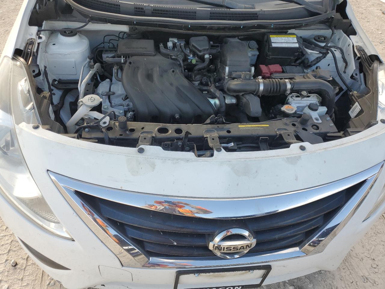 2019 NISSAN VERSA S photo 31