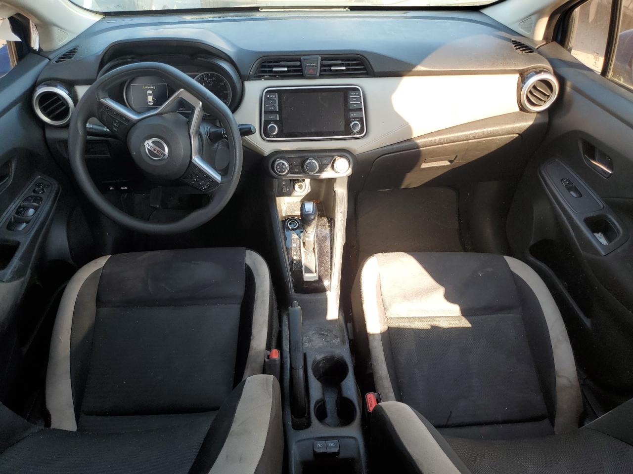 2021 NISSAN VERSA SV photo 22