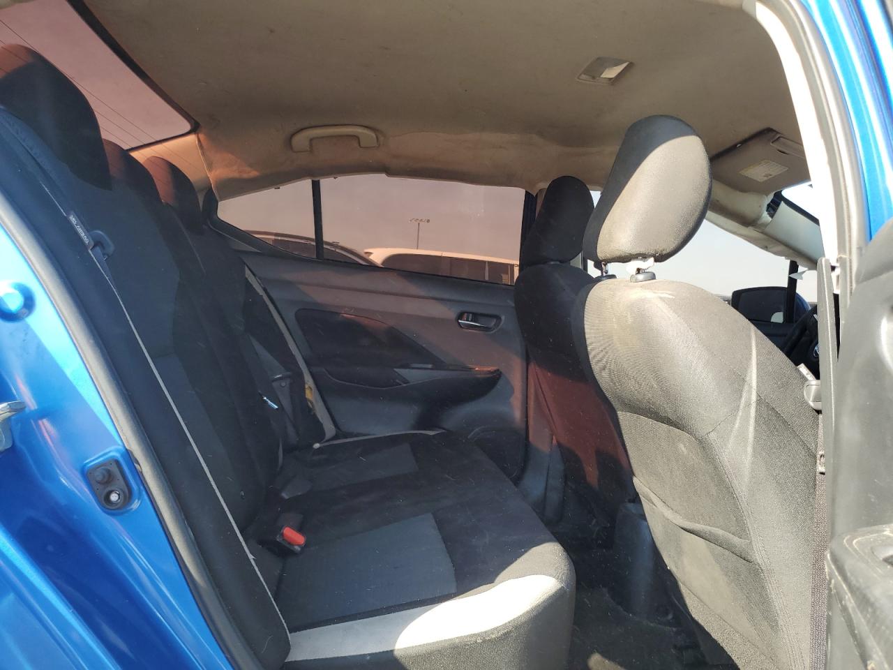 2021 NISSAN VERSA SV photo 28