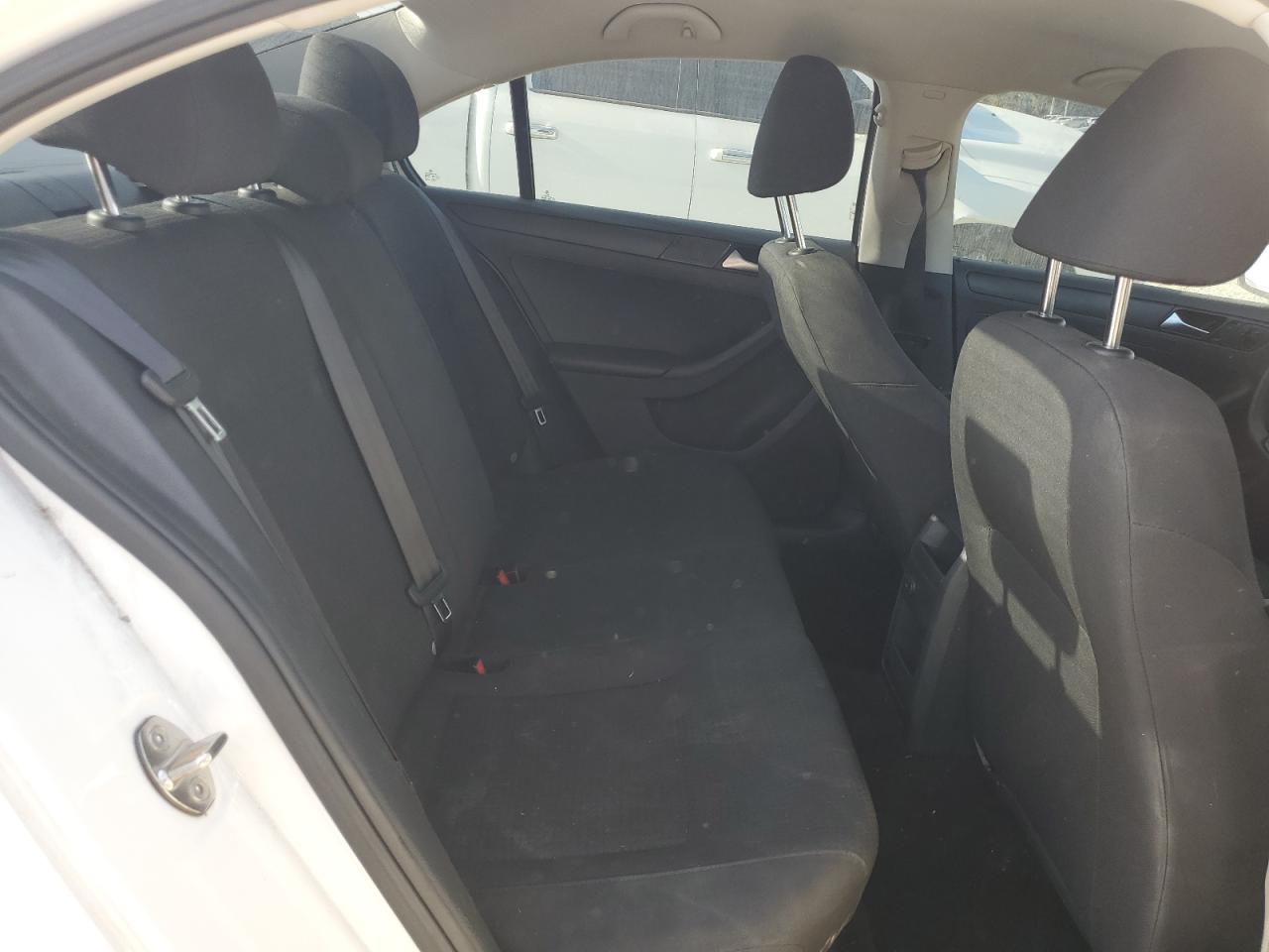 2016 VOLKSWAGEN JETTA S photo 19