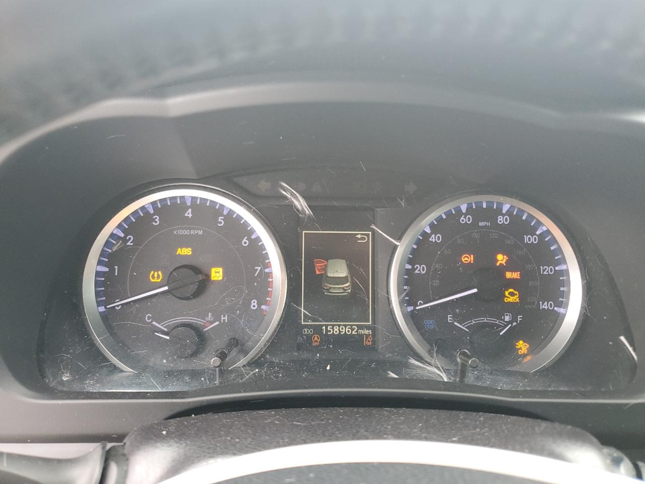2019 TOYOTA HIGHLANDER LE photo 9