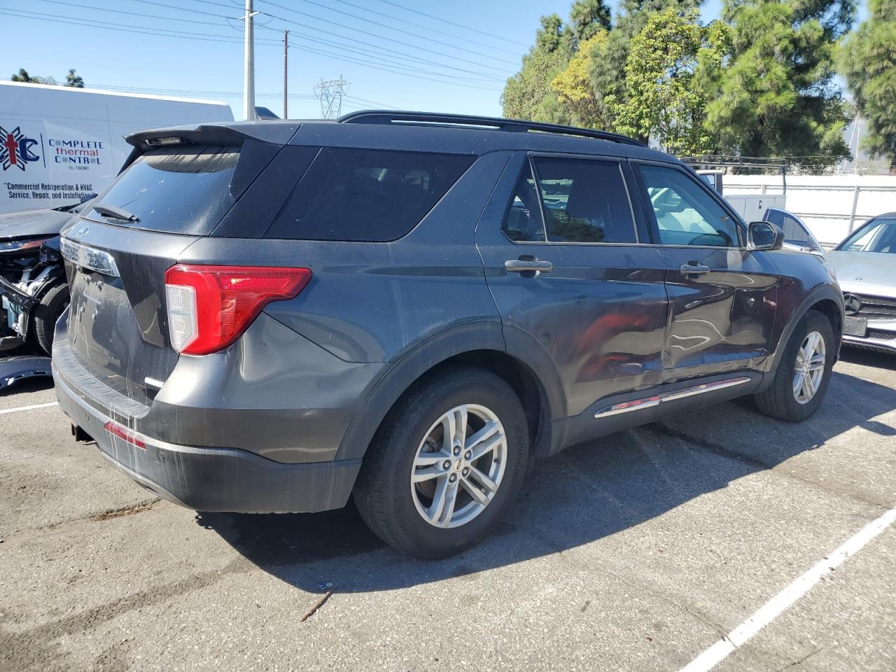 2020 FORD EXPLORER XLT photo 5
