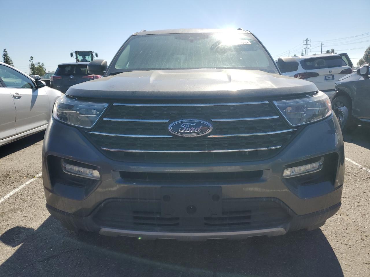 2020 FORD EXPLORER XLT photo 9