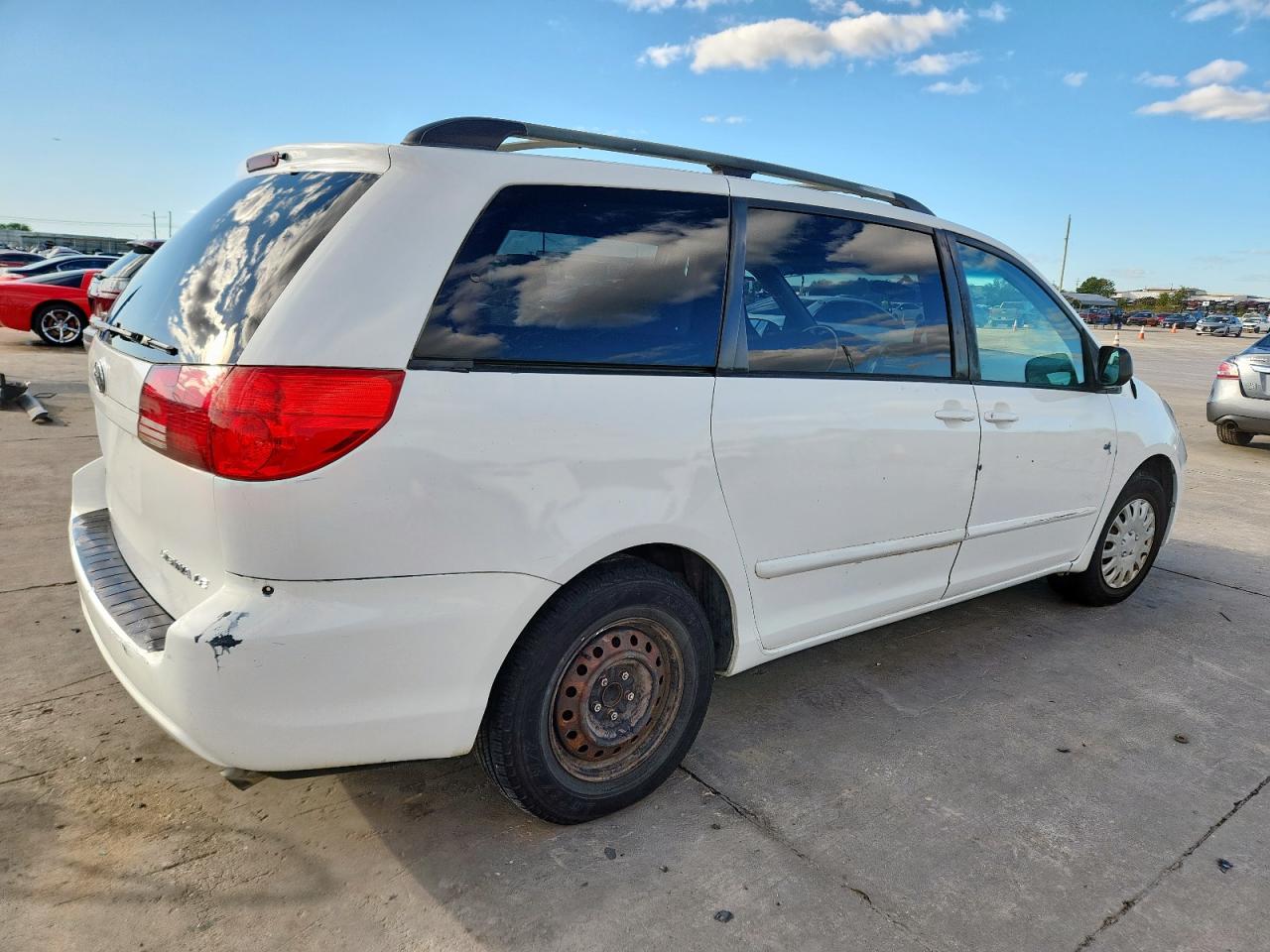 2006 TOYOTA SIENNA LE 8 PASSENGER photo 3