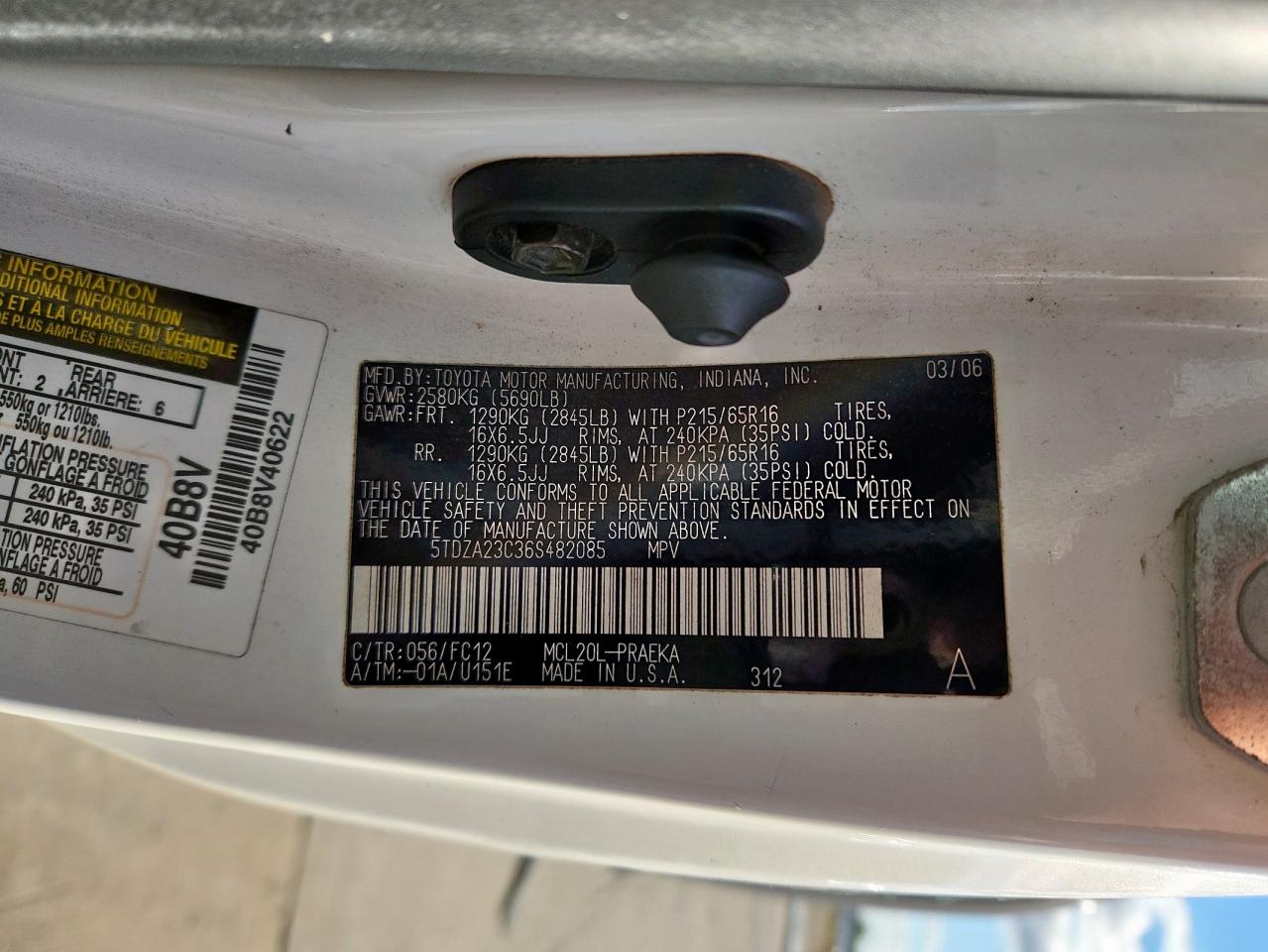 2006 TOYOTA SIENNA LE 8 PASSENGER photo 13