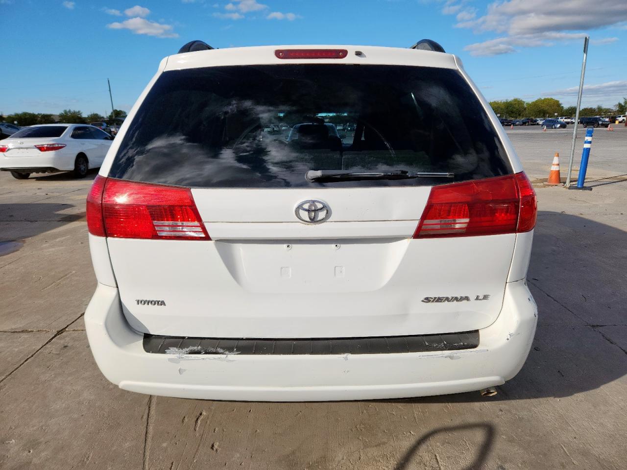 2006 TOYOTA SIENNA LE 8 PASSENGER photo 6