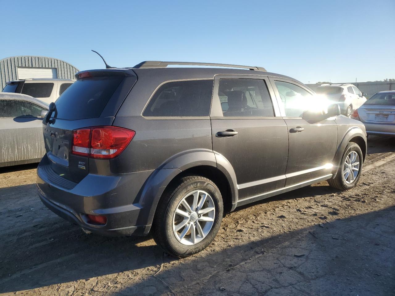 2017 DODGE JOURNEY SXT photo 3